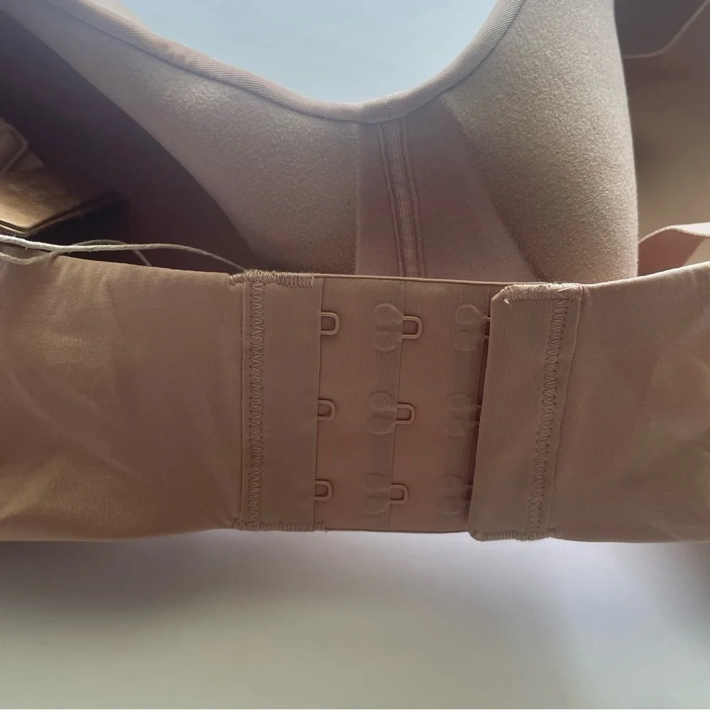 Skims Wireless Form Lightly Lined Bra Women’s 46DD Clay Beige Feminine Comfort - Picture 9 of 12